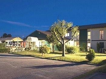 Logis Hotel Horus Restaurant Les Bruyeres Toulenne Luaran gambar