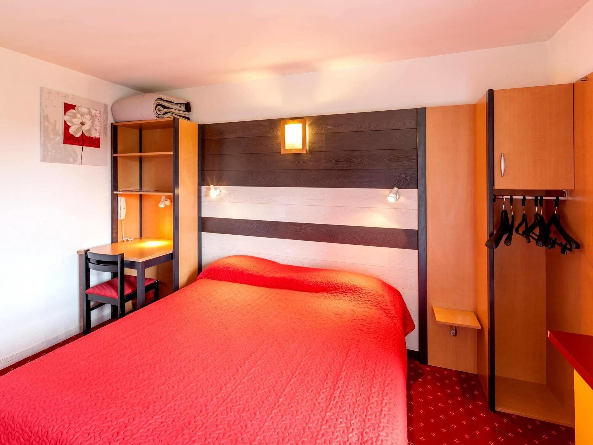 Logis Hotel Horus Restaurant Les Bruyeres Toulenne Luaran gambar